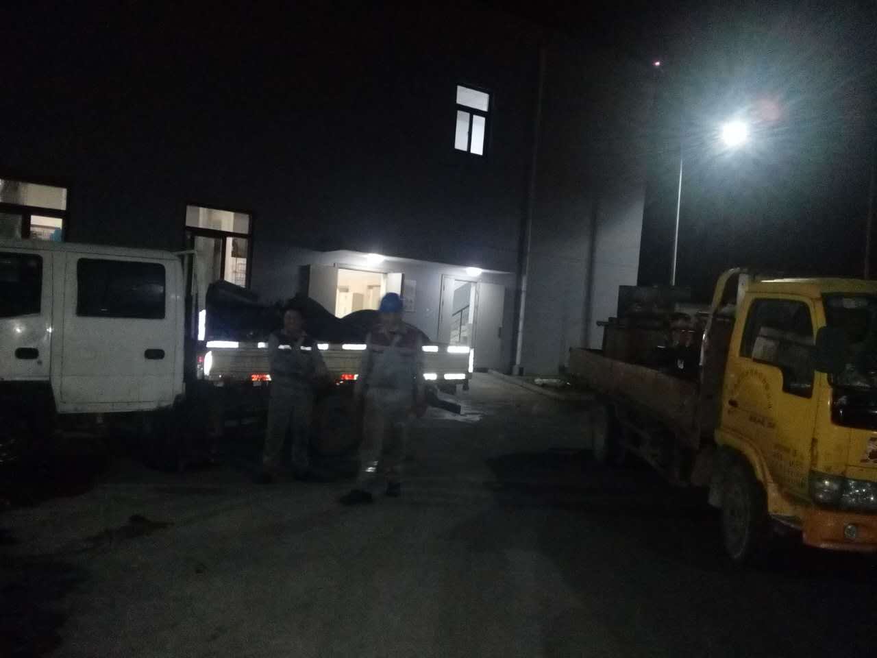 夜间施工现场
