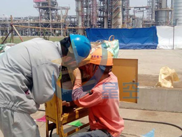 营口中石化换热器施工现场