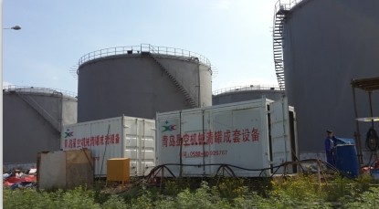 机械清罐现场